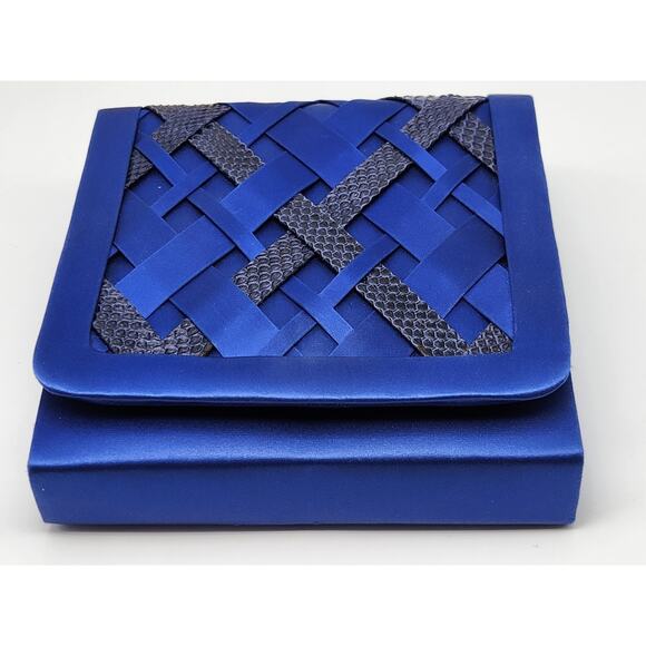 Vintage 1970s Cora Jacobs Electric Blue Satin Bag with Rope Strap - Picture 3 of 14